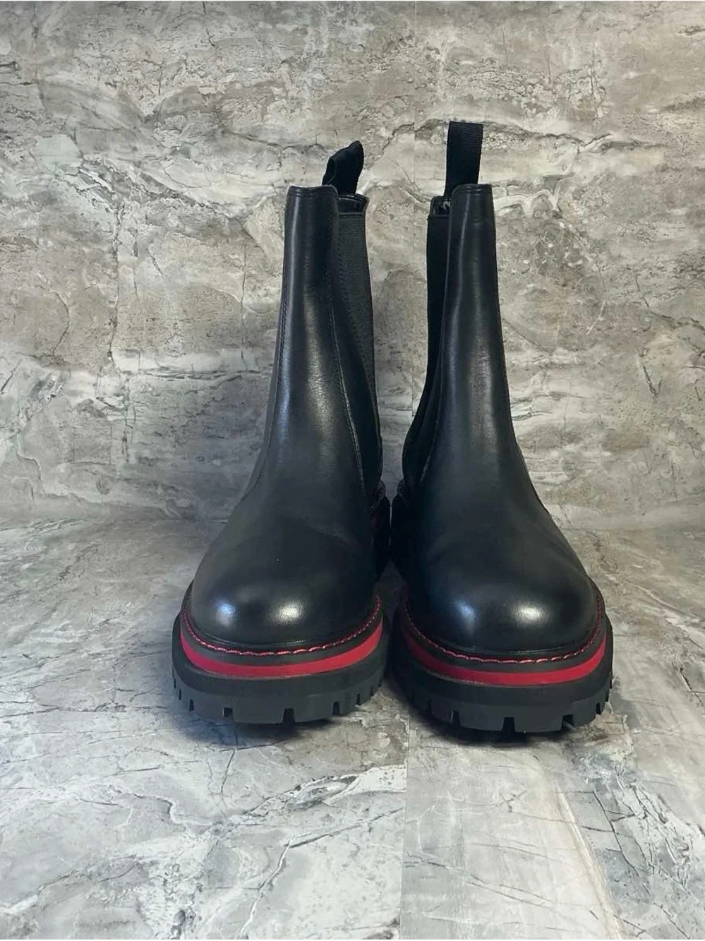Kurt Geiger London Bear Chelsea Boots